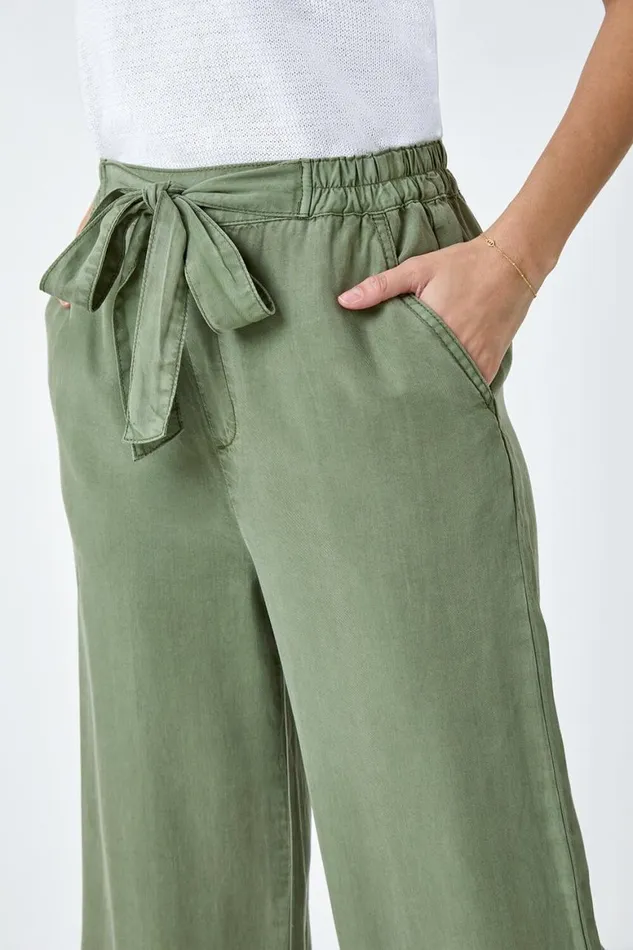 Women Sage Elastic Tie Waist Pocket Shorts Roman Trousers