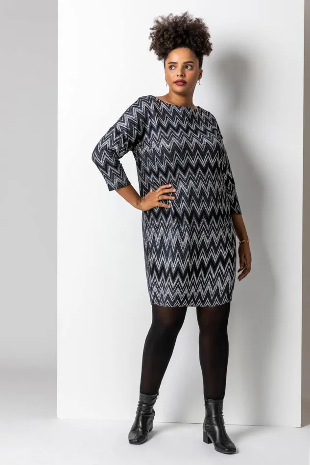 Women Silver Curve Zig Zag Print Shift Dress Roman Dresses