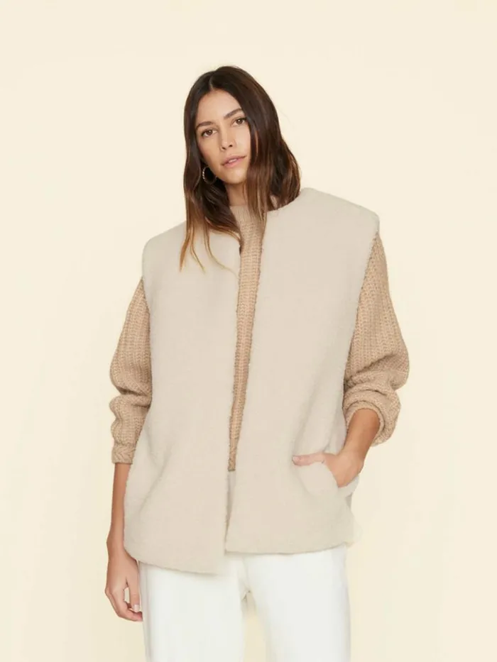 Women Sweaters and Jackets Xirena Cream Thea Vest