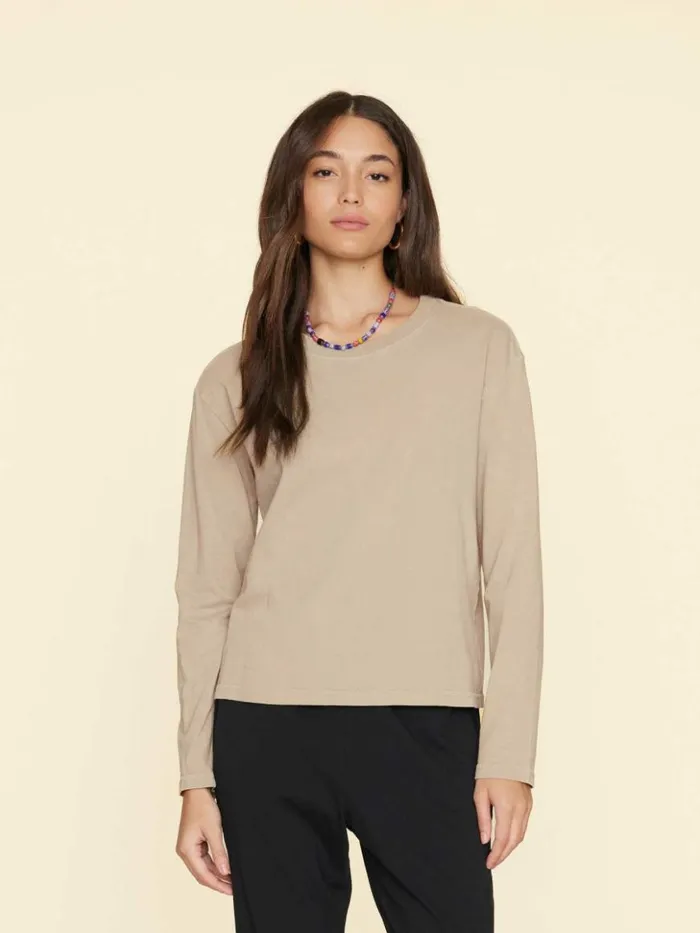 Women Sweats and Tees Xirena Twine Taupe Nico Tee