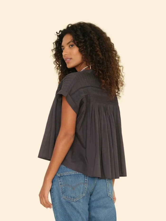 Women Tops Xirena Obsidian Luane Top