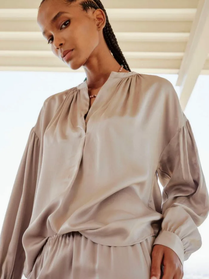 Women Tops Xirena Pebble Grey Mayson Top