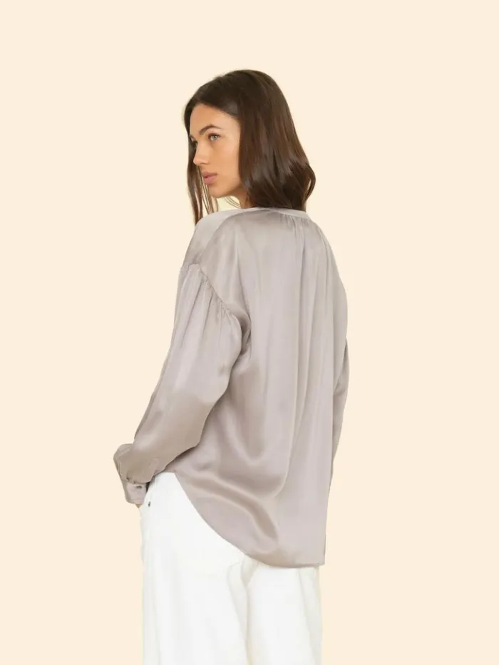 Women Tops Xirena Pebble Grey Mayson Top