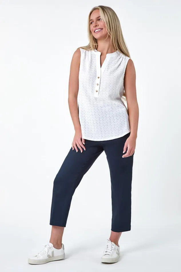 Women White Petite Textured Sleeveless Top Roman Tops